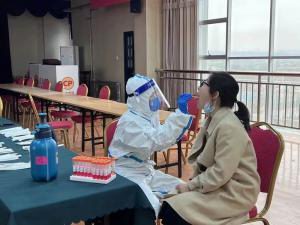 抗疫保供，我們?nèi)σ愿埃? class=